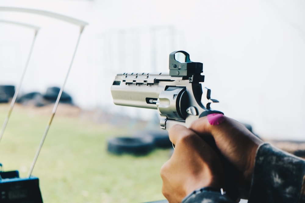 Individual Shooting Revolver with Red Dot